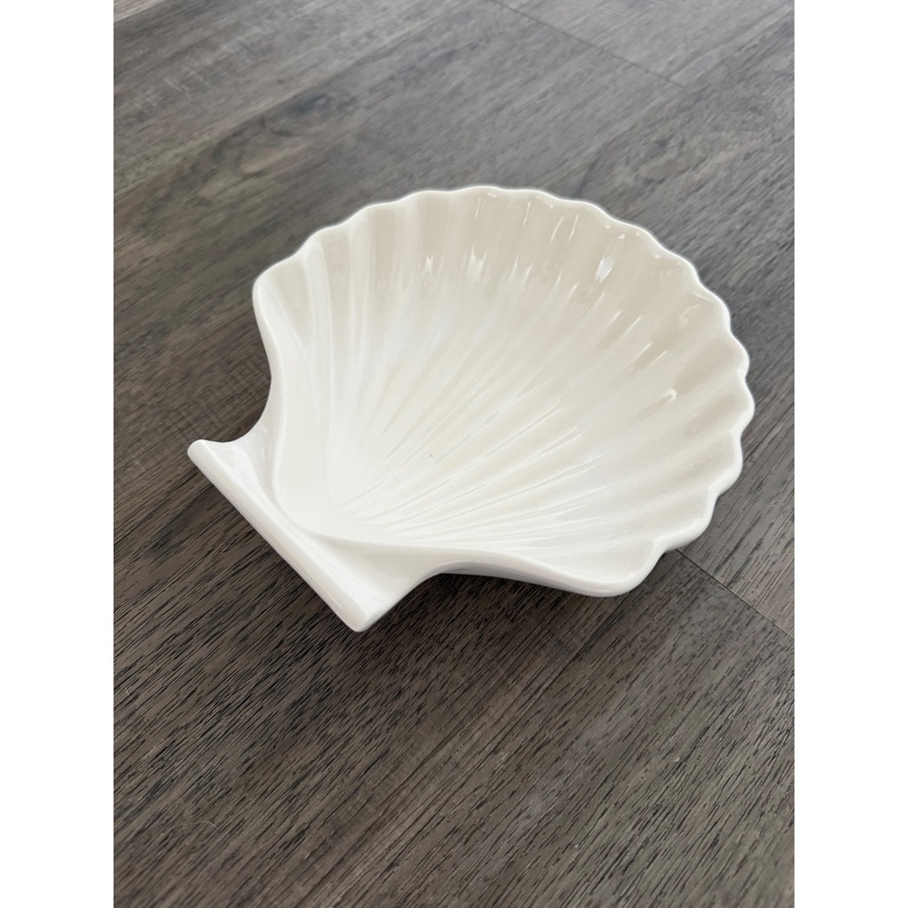 Oven Proof White Ceramic Seashell Trinket Candy Dish Coastal Beach Decor 6.5" - Picture 2 of 8